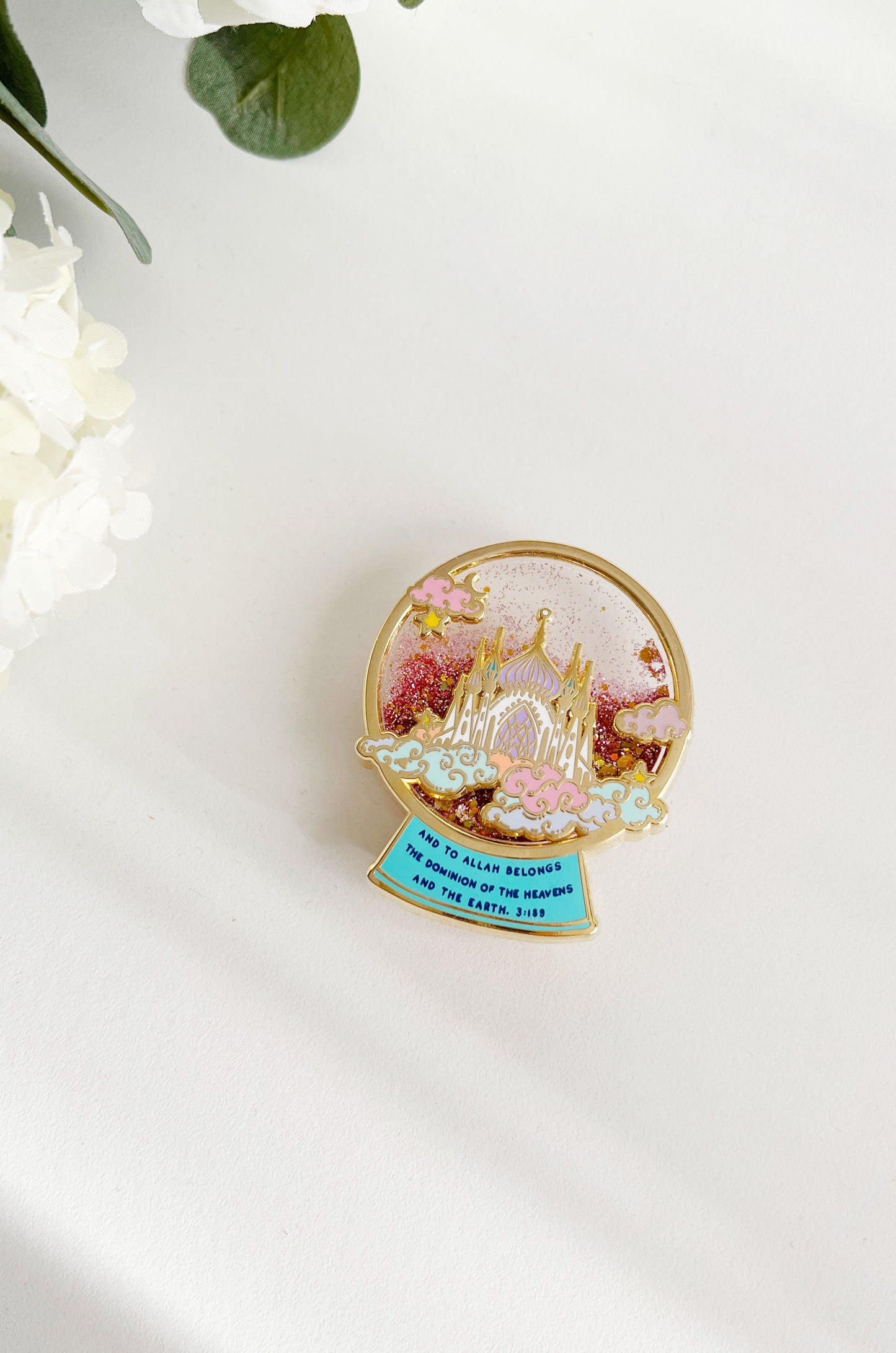 Two item bundle - Glitter liquid pin with display banner & keyring